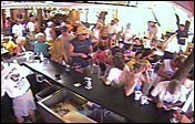 США - Hog\'s Breath Saloon Cam онлайн