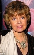 Прунелла Скейлс