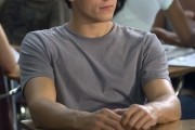 Никогда не сдавайся / Never Back Down (2008)