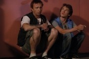 Поцелуй сквозь стену (2011)