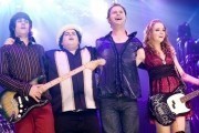 Голый барабанщик / The Rocker (2008)