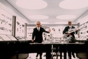 Люди в черном 2 / Men in Black II (2002)
