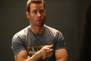 Напролом / Lockout (2012)