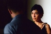 Мгновение любви / Here (2011)