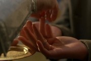 Жить (2012)