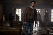 Зловещие мертвецы: Черная книга / Evil Dead (2013)