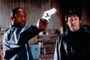 Бриллиантовый полицейский / Blue Streak (1999)