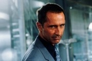 Хамелеон / Le placard (2000)