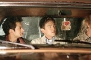 Гарольд и Кумар уходят в отрыв / Harold & Kumar Go to White Castle (2004)