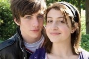 Ангус, стринги и поцелуи взасос / Angus, Thongs and Perfect Snogging (2008)