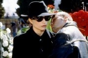 Живая плоть / Carne tr&#233;mula (1997)