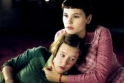 8 женщин / 8 femmes (2001)
