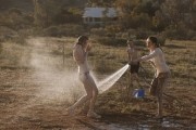 Чужая страна / Strangerland (2015)