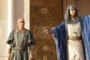 Тут - сериал / Tut (2015)