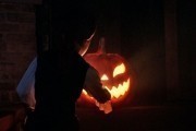 Город монстров / Tales of Halloween (2015)