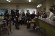 Голубь сидел на ветке, размышляя о бытии / En duva satt p&#229; en gren och funderade p&#229; tillvaron (2014)