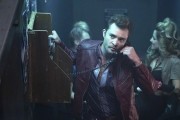 Злой город - сериал / Wicked City (2015-...)