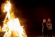 Не стучи дважды / Don't Knock Twice (2016)