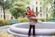 Портрет женщины в красном (2016)