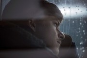 Влюбленные и медведь / Two Lovers and a Bear (2016)